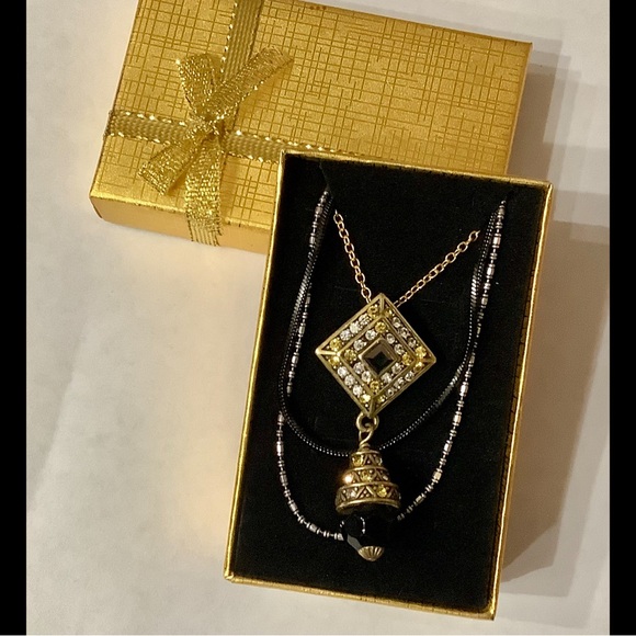 Heidi Daus Gold, Silver, and Black Art Deco Style Pendant. - Picture 4 of 6